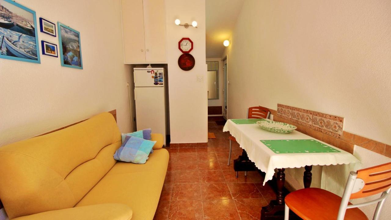 Seaside Apartment โอมิช ภายนอก รูปภาพ