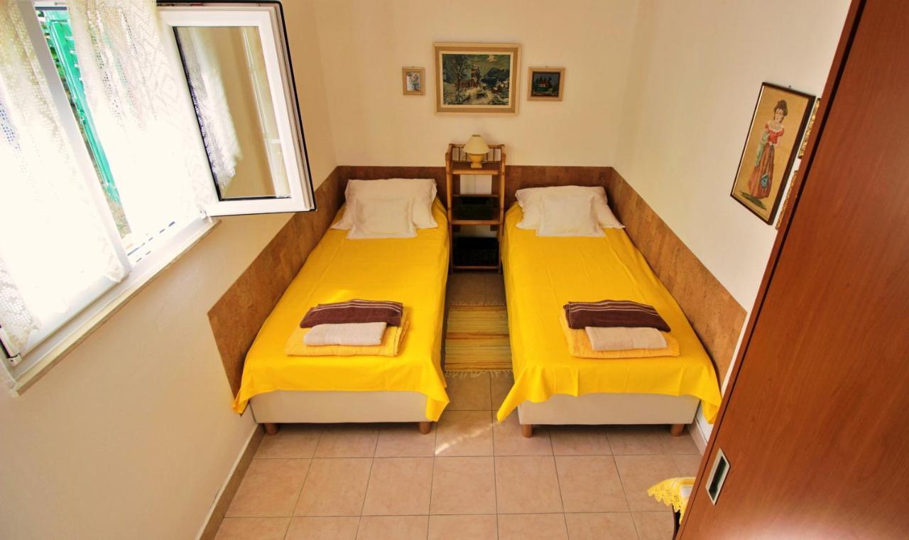 Seaside Apartment โอมิช ภายนอก รูปภาพ